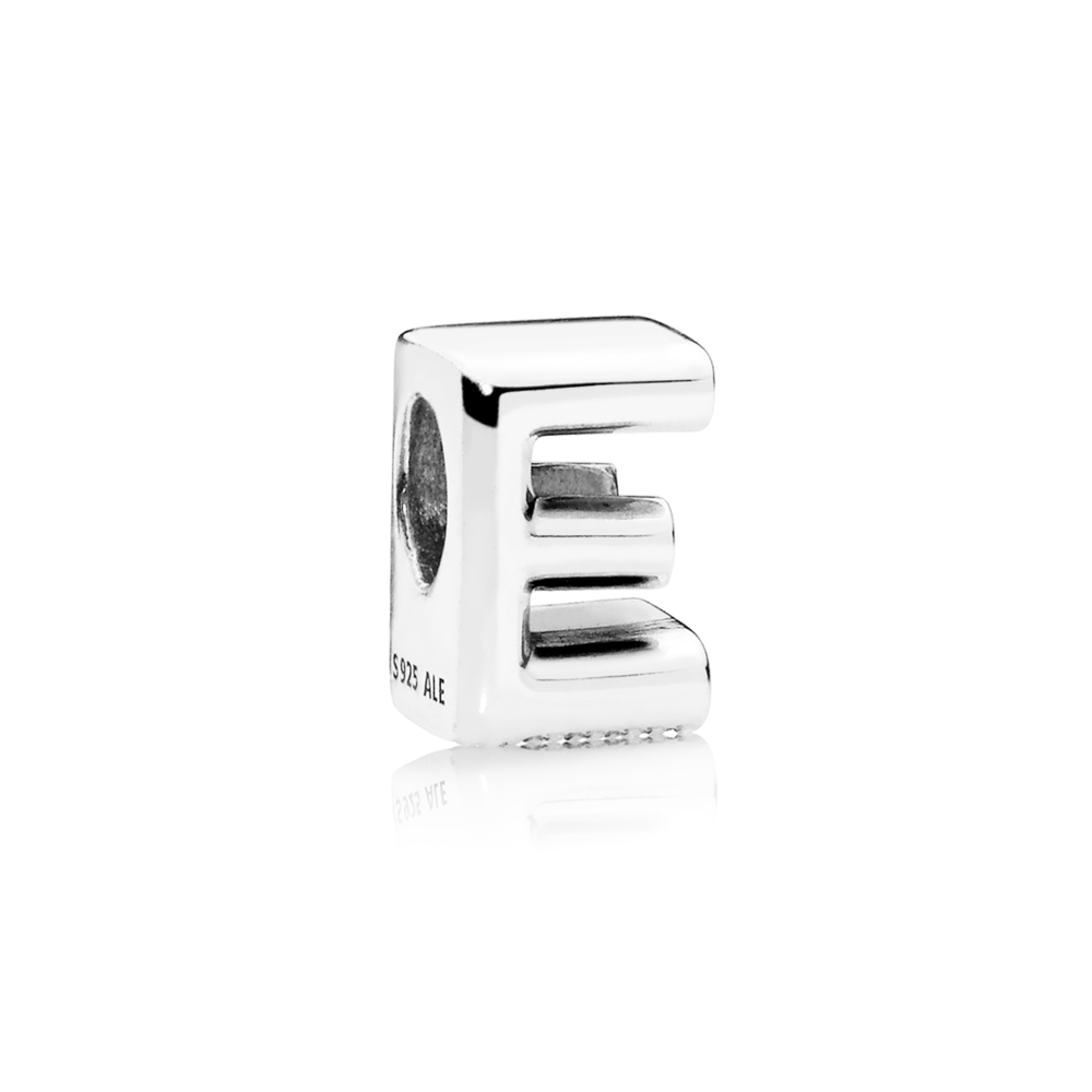 Charm en plata de ley E Letra 797459