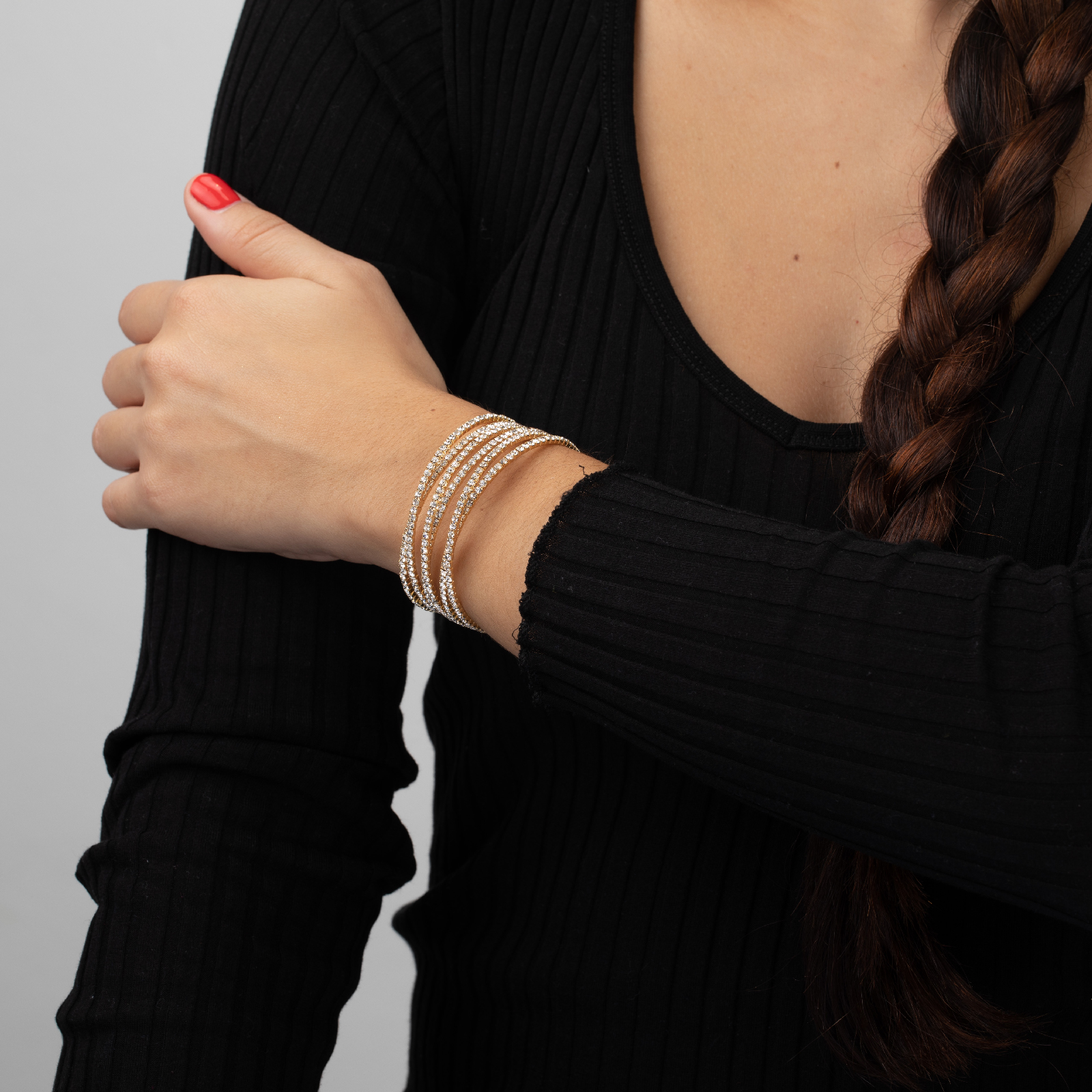 Pulsera Bronce Aros Entrelazados Circonitas Negras - Imagen 2