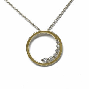 Gargantilla Oro Círculo y línea Brillante