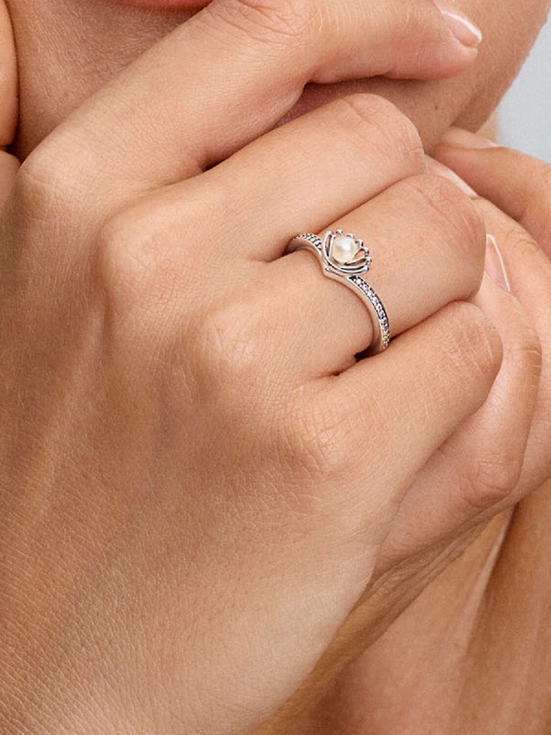 Anillo Perla Cultivada de Agua Dulce Tratada Concha Princesa Ariel de Disney 193654C01 - Imagen 3